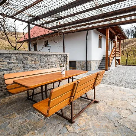 Valley View With Sauna Mrak Slap ob Idrijci