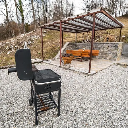 Valley View With Sauna Mrak Casa de Férias