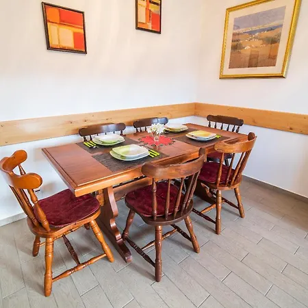 Valley View With Sauna Mrak