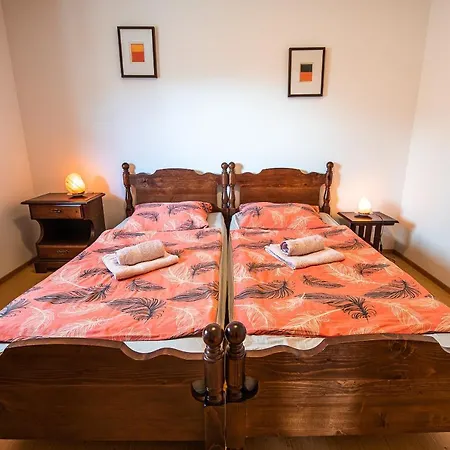 Casa de Férias Valley View With Sauna Mrak *