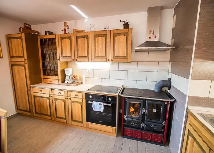 Valley View With Sauna Mrak بيت للعطل Slap ob Idrijci