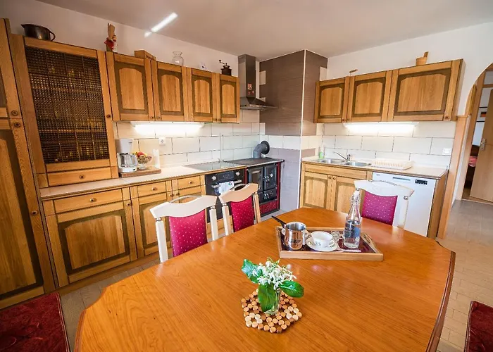 بيت للعطل Valley View With Sauna Mrak Slap ob Idrijci