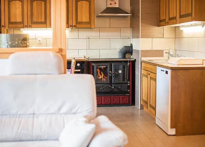 بيت للعطل Valley View With Sauna Mrak *