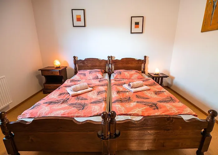 بيت للعطل Valley View With Sauna Mrak *