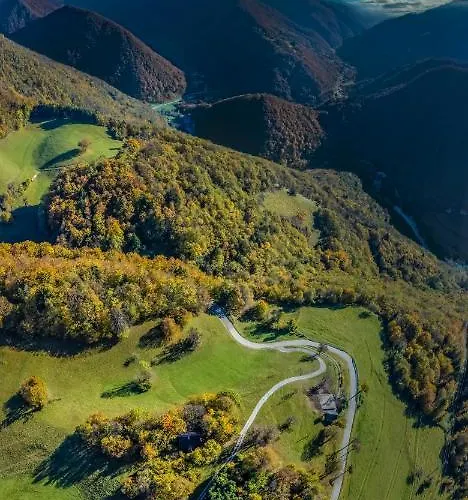 Valley View With Sauna Mrak بيت للعطل *