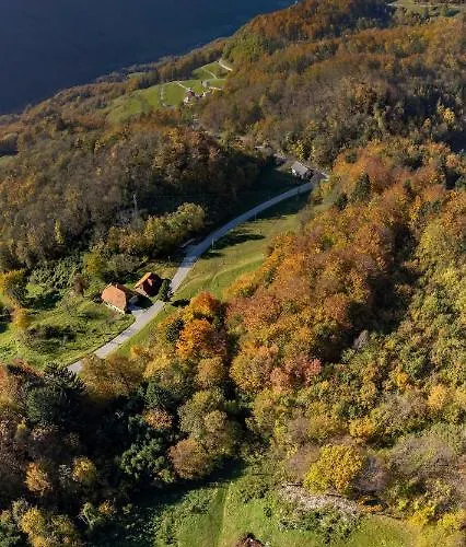 Valley View With Sauna Mrak بيت للعطل