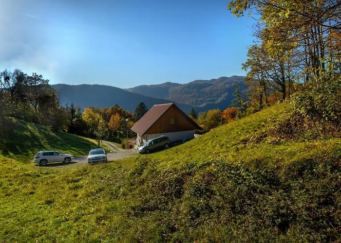 بيت للعطل Valley View With Sauna Mrak Slap ob Idrijci